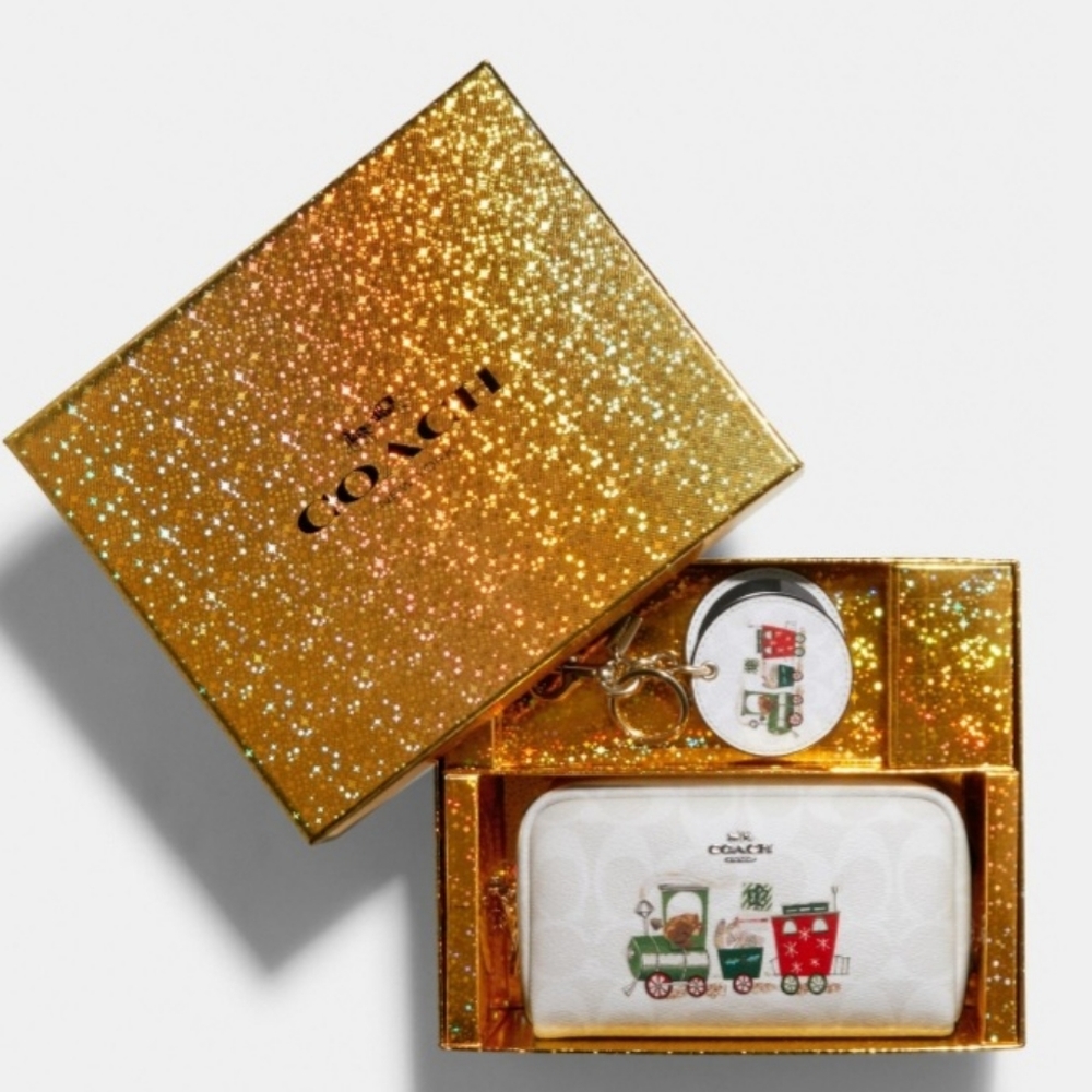 Coach Boxed Small Boxy Cosmetic Case & Mirror